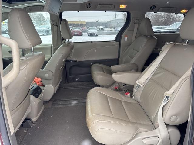 used 2018 Toyota Sienna car