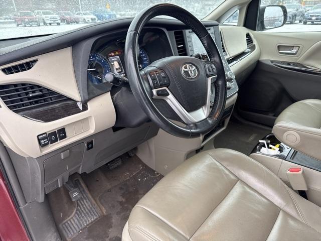 used 2018 Toyota Sienna car