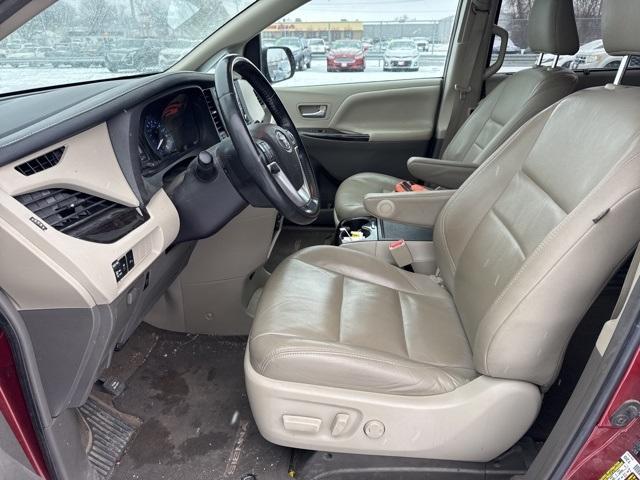 used 2018 Toyota Sienna car