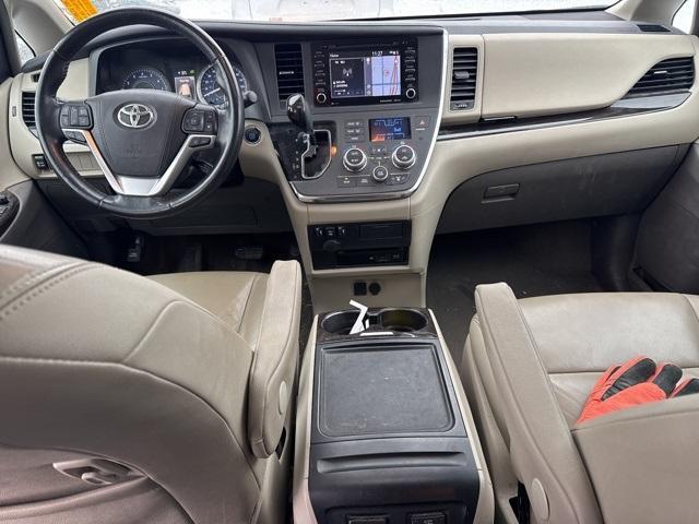 used 2018 Toyota Sienna car