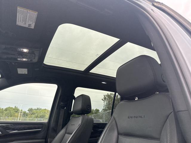 used 2022 GMC Yukon XL car, priced at $56,800