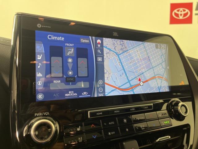 used 2022 Toyota Highlander car, priced at $42,255