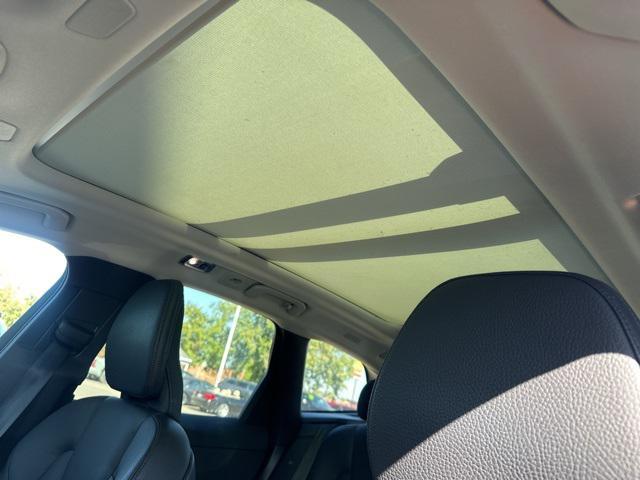 used 2021 Volvo XC60 Recharge Plug-In Hybrid car, priced at $31,600