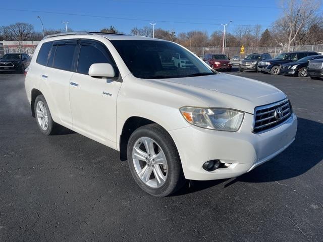 used 2009 Toyota Highlander car, priced at $7,800