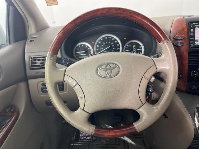 used 2005 Toyota Sienna car, priced at $2,600