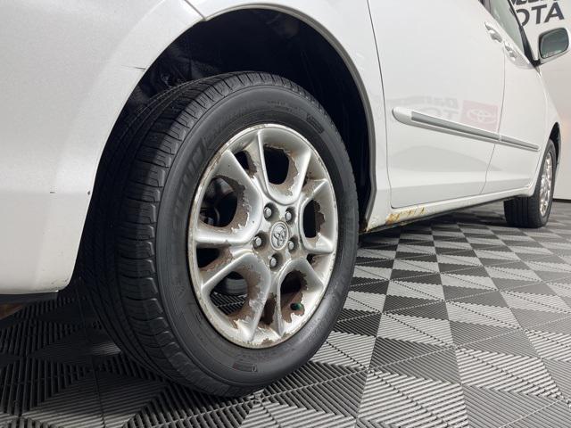 used 2005 Toyota Sienna car, priced at $2,600