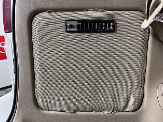 used 2005 Toyota Sienna car, priced at $2,600