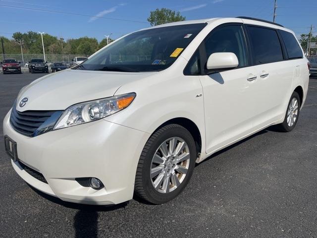 used 2017 Toyota Sienna car
