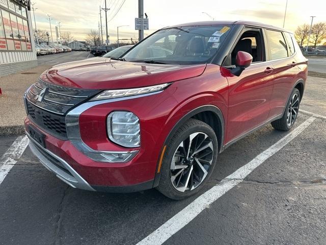 used 2024 Mitsubishi Outlander car, priced at $25,500