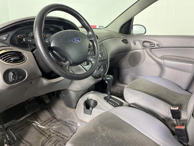 used 2004 Ford Focus car, priced at $1,000