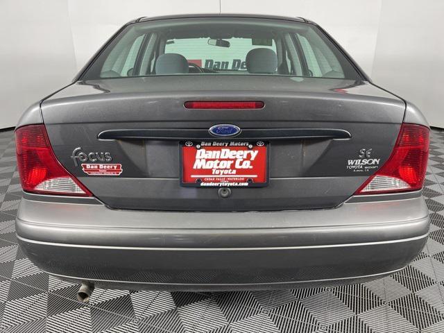 used 2004 Ford Focus car, priced at $1,000