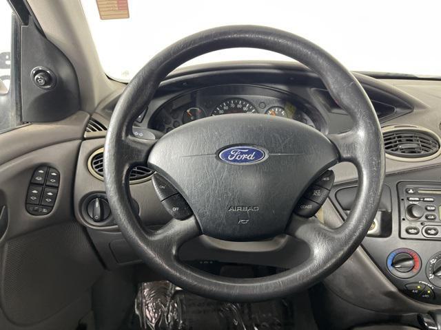 used 2004 Ford Focus car, priced at $1,000