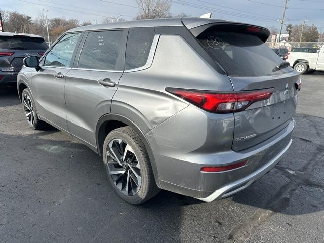 used 2023 Mitsubishi Outlander car, priced at $24,450