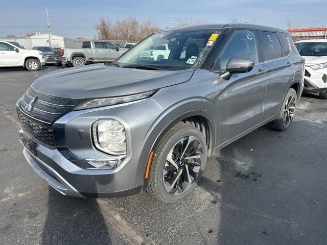 used 2023 Mitsubishi Outlander car, priced at $24,450