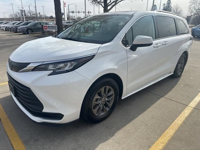 used 2022 Toyota Sienna car, priced at $36,200