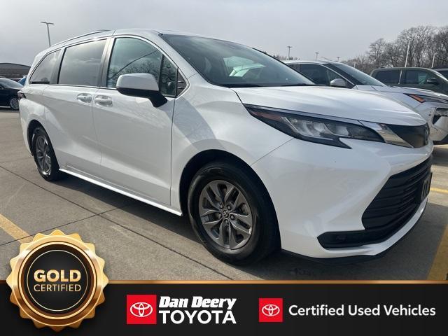 used 2022 Toyota Sienna car, priced at $36,200