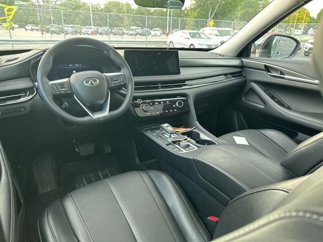 used 2025 INFINITI QX60 car, priced at $47,400