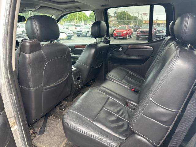 used 2005 GMC Envoy XL car, priced at $4,200