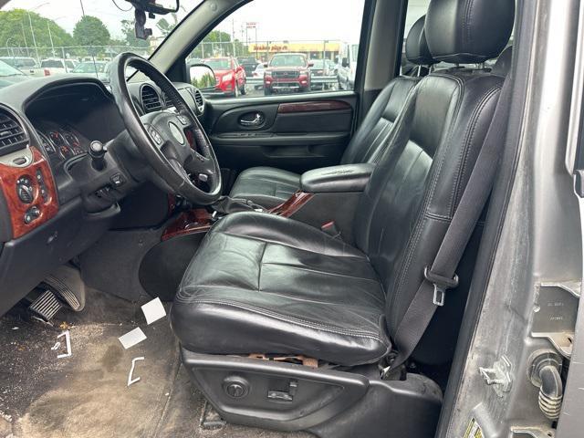 used 2005 GMC Envoy XL car, priced at $4,200