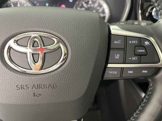used 2021 Toyota Highlander car, priced at $37,602
