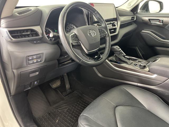 used 2021 Toyota Highlander car, priced at $37,602