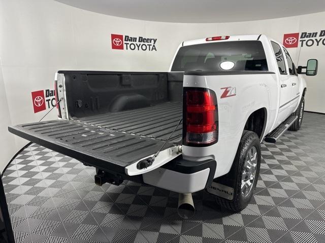 used 2014 GMC Sierra 2500 car, priced at $30,395