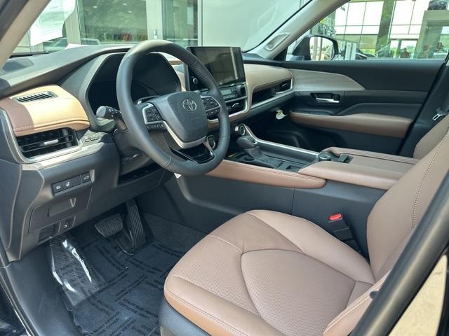 new 2025 Toyota Grand Highlander car, priced at $55,658