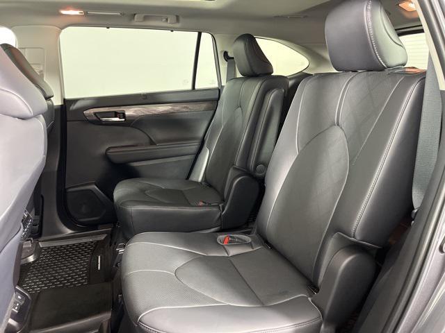 used 2023 Toyota Highlander car, priced at $43,777