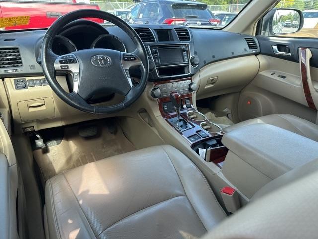 used 2013 Toyota Highlander car, priced at $13,000