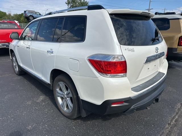 used 2013 Toyota Highlander car, priced at $13,000