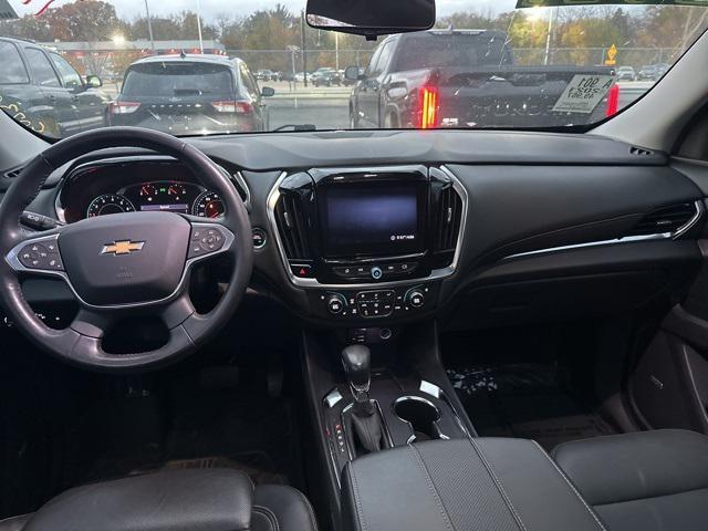 used 2021 Chevrolet Traverse car, priced at $28,400