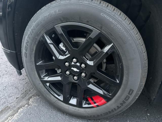 used 2021 Chevrolet Traverse car, priced at $28,400