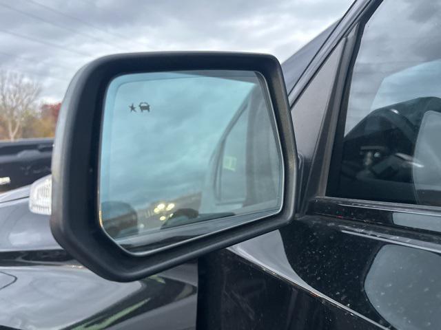 used 2021 Chevrolet Traverse car, priced at $28,400