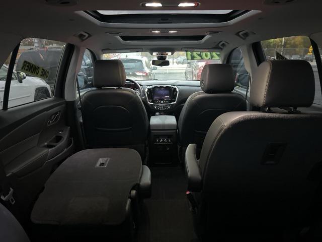 used 2021 Chevrolet Traverse car, priced at $28,400