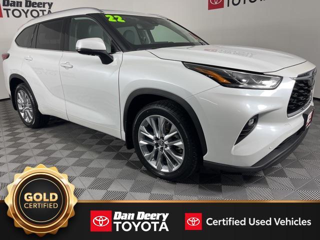 used 2022 Toyota Highlander car, priced at $36,500