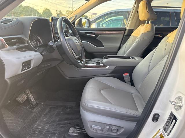 used 2022 Toyota Highlander car, priced at $37,191