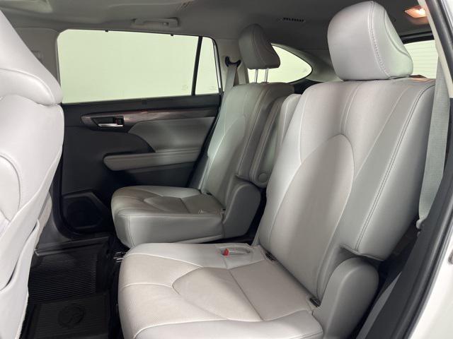 used 2022 Toyota Highlander car, priced at $36,711