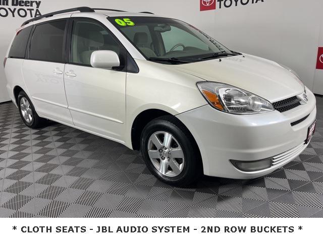 used 2005 Toyota Sienna car, priced at $4,000