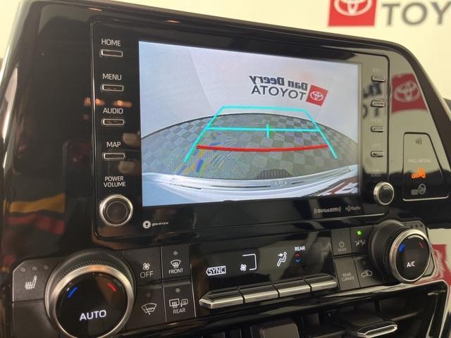 used 2022 Toyota Highlander car, priced at $40,800