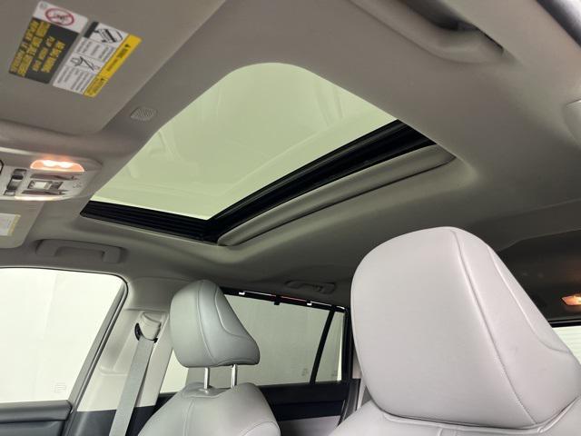 used 2022 Toyota Highlander car, priced at $42,800