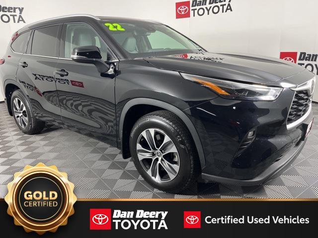 used 2022 Toyota Highlander car, priced at $41,186