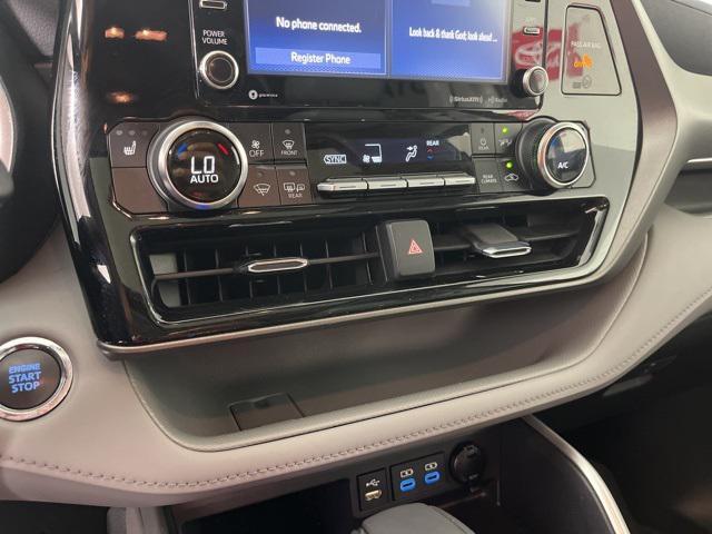 used 2022 Toyota Highlander car, priced at $41,186