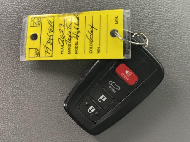 used 2023 Toyota Highlander Hybrid car, priced at $39,160