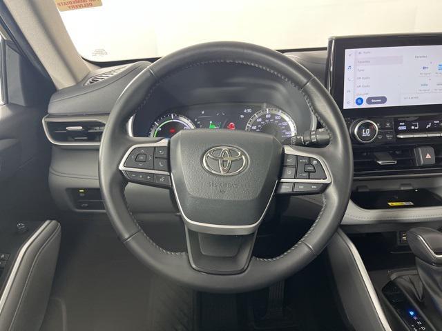 used 2023 Toyota Highlander Hybrid car, priced at $39,160