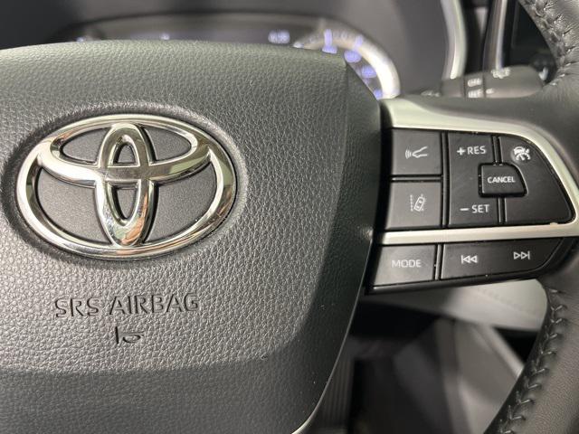 used 2023 Toyota Highlander Hybrid car, priced at $39,160