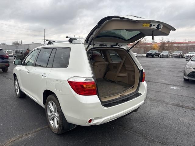 used 2008 Toyota Highlander car, priced at $9,984