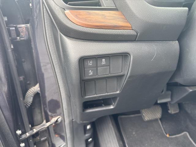 used 2017 Honda CR-V car, priced at $19,400