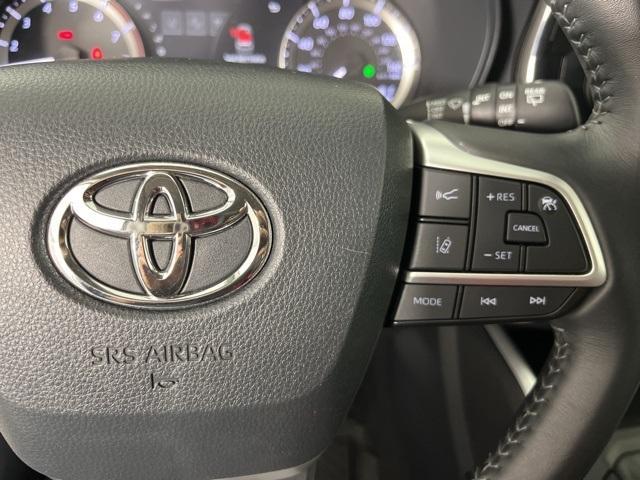 used 2023 Toyota Highlander car, priced at $34,312