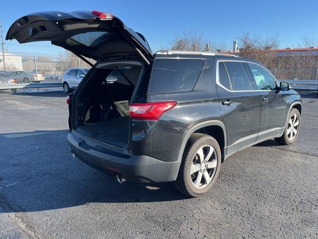 used 2018 Chevrolet Traverse car, priced at $19,300