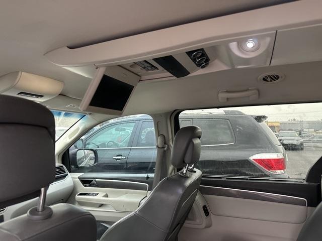 used 2010 Volkswagen Routan car, priced at $7,995